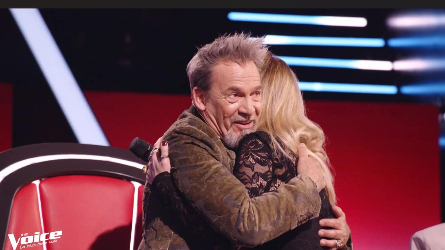 Florent Pagny annule plusieurs concerts : son amie Lara Fabian a vu quelque chose de très spécial dans ses yeux