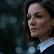 Nadia Fares retrouvée inanimée au fond d’une piscine : la comédienne de 57 ans plongée dans un coma artificiel