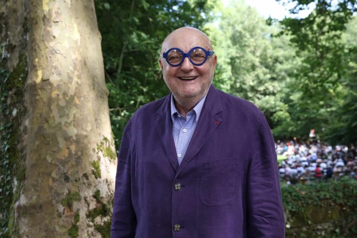 Jean-Pierre Coffe : 10 ans après sa mort, son amoureux Christophe enchaîne les belles rencontres dans leur maison