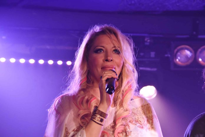 Mort de Loana : son immeuble à Nice, théâtre d'incessants va-et-vient, la porte d'entrée méconnaissable