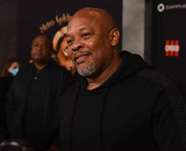 Dr. Dre en couple ? Le rappeur aperçu main dans la main avec Michelle Saniei