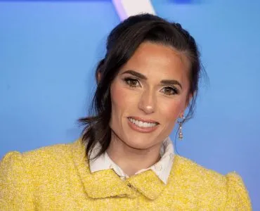 "Il est beau, il est drôle, il est gentleman", Capucine Anav, l’incroyable pouvoir de fascination qu’exerce Cyril Hanouna sur sa chroniqueuse