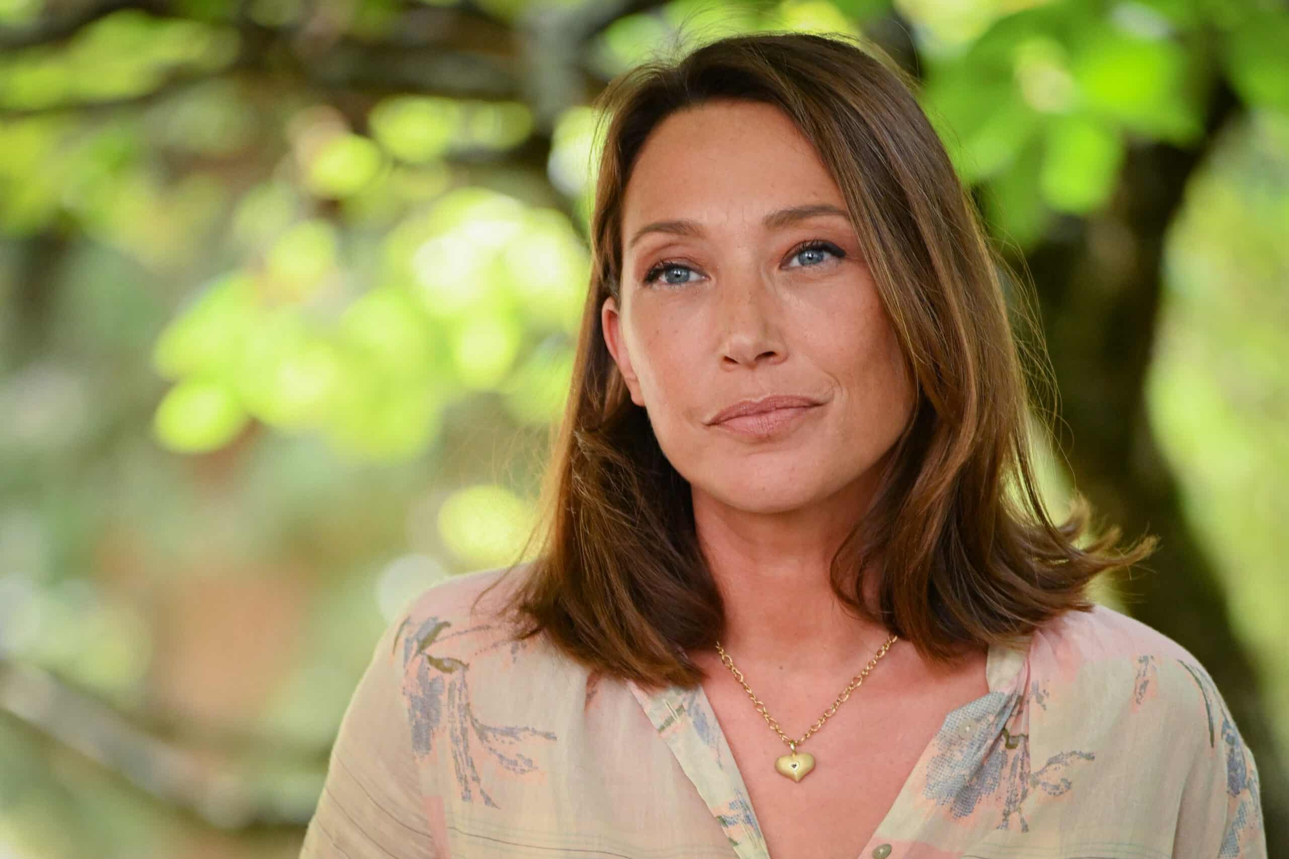 Laura Smet émeut avec un rare souvenir de ses parents Nathalie Baye et Johnny Hallyday réunis