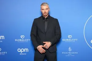 "Ma mère n’a jamais marché", Jonathan Jenvrin de la Star Academy raconte comment la polio a bouleversé sa vie à tout jamais