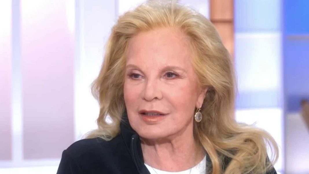 "Je me la ferais bien", Sylvie Vartan se souvient encore de la phrase osée prononcée par Johnny Hallyday lors de leur rencontre