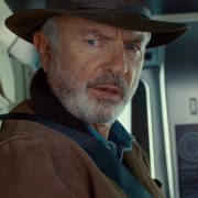 Sam Neill : à 78 ans, la star de Jurassic Park est en rémission d'un cancer