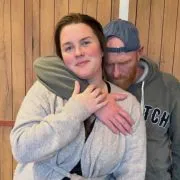 "Mon mari disparaît 3 mois par an" : Lucile (L'amour est dans le pré) sans filtre sur sa vie de couple avec Jérôme