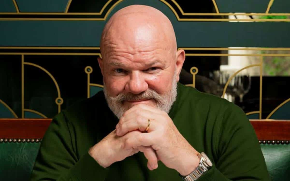 Philippe Etchebest comme vous ne l’aviez jamais vu : sa virée en boîte de nuit devient virale