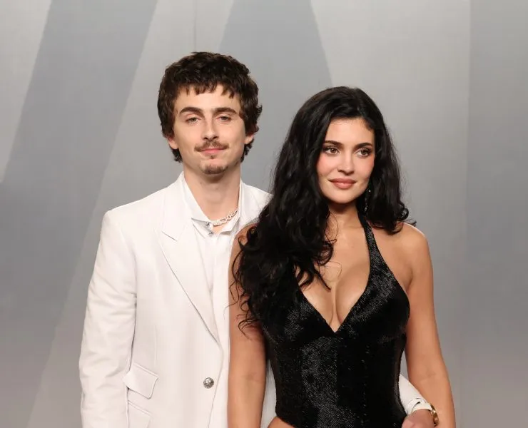 Timothée Chalamet : sa chérie, Kylie Jenner, poursuivie en justice par une femme de ménage pour discrimination présumée