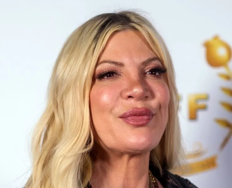 Tori Spelling et quatre de ses enfants hospitalisés en urgence après un accident de la route
