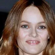 "La mort dans l'âme" : Vanessa Paradis et le printemps de Bourges, c'est fini