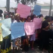 Abia women protest indiscriminate arrests of youths
