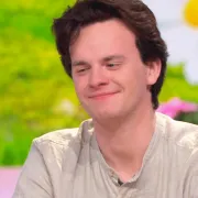 "Des expériences dingues" : Cyprien en larmes pour ses adieux touchants aux 12 coups de midi