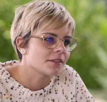 Perrine (L'amour est dans le pré) en conflit avec son père, elle avertit : "vous êtes loin de tout savoir"