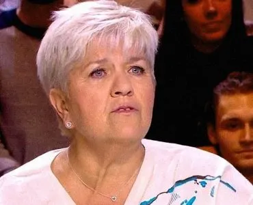 "Elle est forte, elle est fragile" : Isabelle Aubret émue aux larmes en parlant de son amie Mimie Mathy