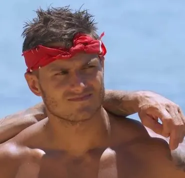 "Je suis monté à 157 kilos" : l’incroyable transformation physique de Zakariya avant Koh-Lanta