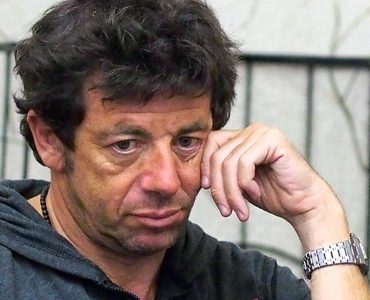 "Dans son lit en train de me faire sodomiser", Patrick Bruel : une jeune femme raconte le viol dont elle aurait été victime lors d’un rendez-vous pro