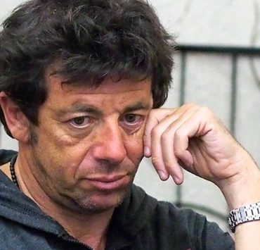 "Dans son lit en train de me faire sodomiser", Patrick Bruel : une jeune femme raconte le viol dont elle aurait été victime lors d’un rendez-vous pro