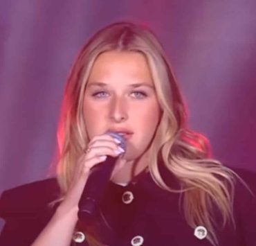 Helena a perdu sa voix : sa publication bouleversante après s’être montré sous un nouveau jour au côté d’un Pierre Garnier transformé