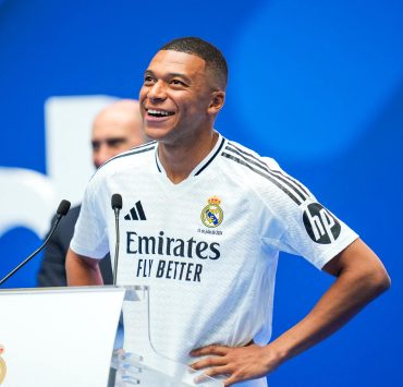 Comment s'habiller pour un rendez-vous amoureux ? Les conseils mode de Kylian Mbappé