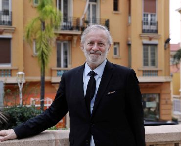 Francis Huster raconte avoir été victime d’un viol à l’âge de 10 ans