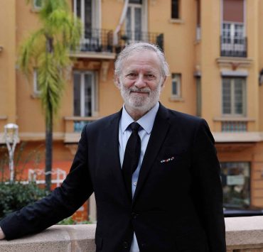 Francis Huster raconte avoir été victime d’un viol à l’âge de 10 ans