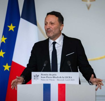 "Un montage malhonnête", Arthur, accusé d’harcèlement sexuel, réagit comme jamais auparavant à la polémique "À prendre ou à laisser"