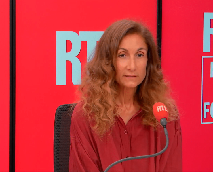 "Il m'a dit qu'il me renierait si je continuais à en parler", Coline dévoile désormais les menaces de son père Richard Berry