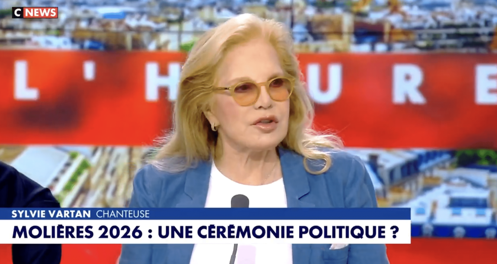 Sylvie Vartan refuse de donner sa couleur politique face à Pascal Praud