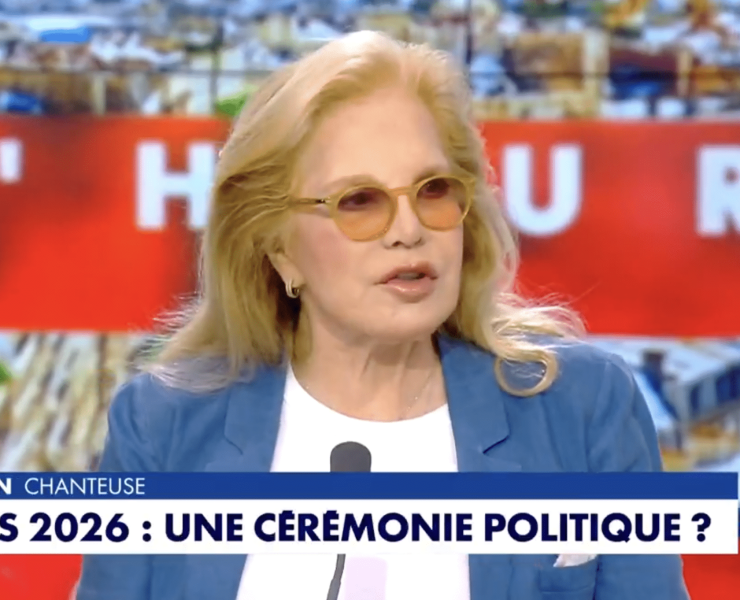 Sylvie Vartan refuse de donner sa couleur politique face à Pascal Praud