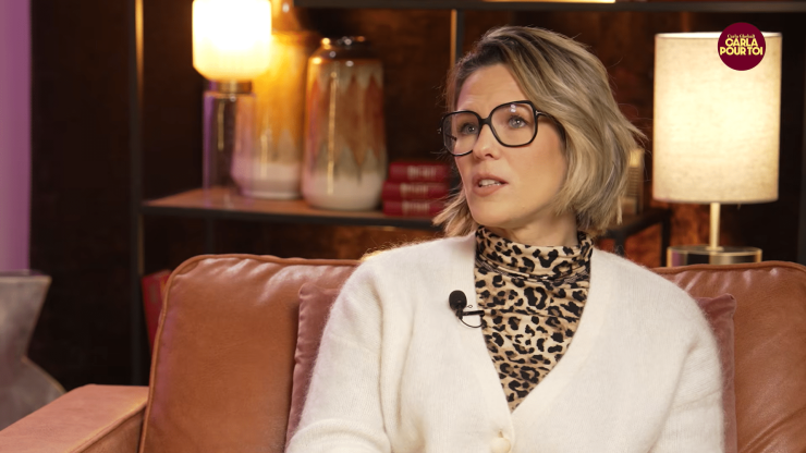 "Quelqu’un m’a donné un coup" : Lorie blessée par un fan lors de son concert à Strasbourg