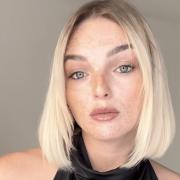 Julie de Mariés au premier regard vit un véritable calvaire depuis plusieurs semaines : la limite a été franchie et la justice saisie
