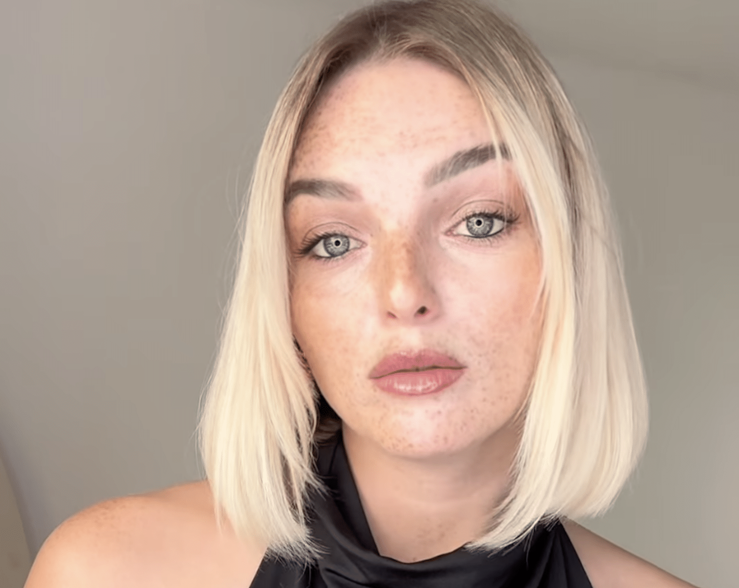 Julie de Mariés au premier regard vit un véritable calvaire depuis plusieurs semaines : la limite a été franchie et la justice saisie