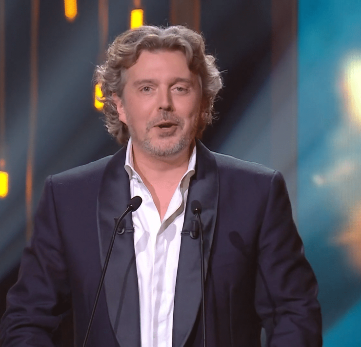 Alex Vizorek "pas marrant" aux Molières 2026 : sa réponse au rédacteur-en-chef de Pascal Praud