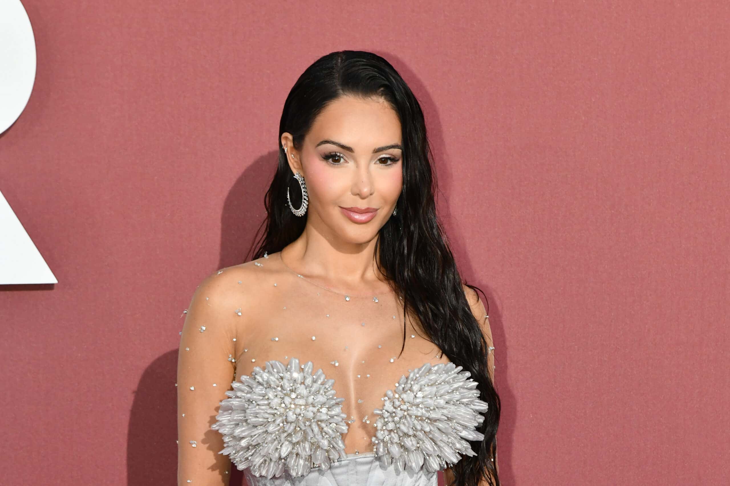 Nabilla : c’est officiel, elle sera dans le prochain Scary Movie