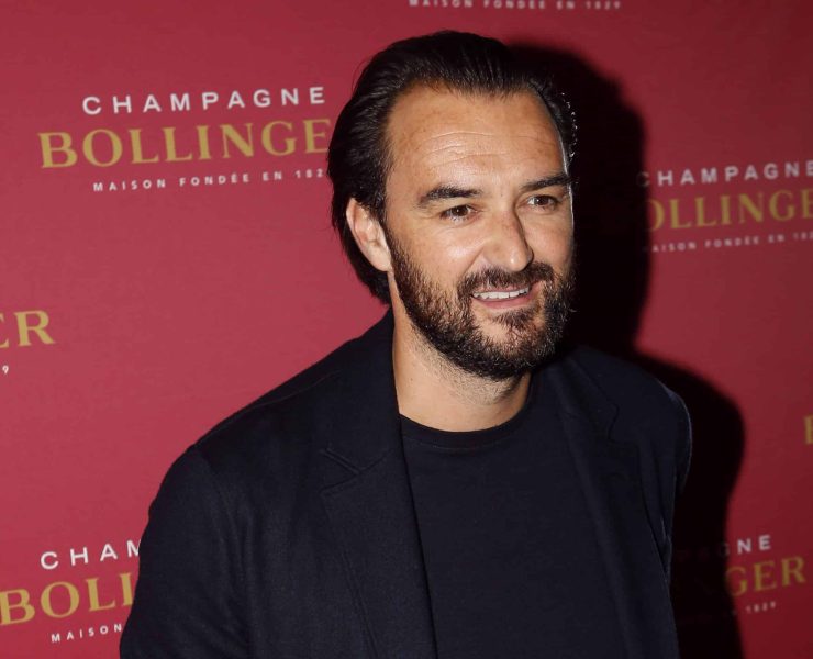 Cyril Lignac : son fils Léo marche déjà fièrement au côté de Sylvie Siri, maire de Saint-Tropez