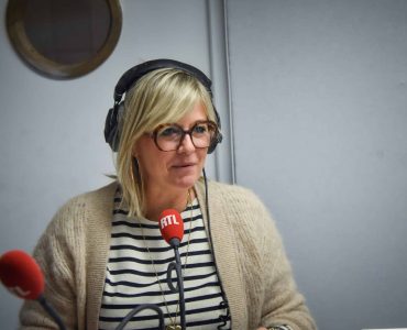 La maquilleuse de Patrick Bruel démonte les accusations de Flavie Flament : "Elle était très gentille avec lui"