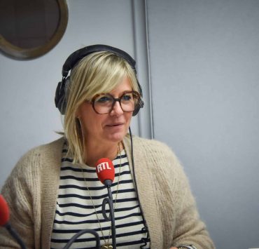 La maquilleuse de Patrick Bruel démonte les accusations de Flavie Flament : "Elle était très gentille avec lui"