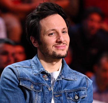Vianney : sa cabane terminée, le chanteur annonce repartir en tournée en 2027