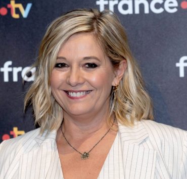 Flavie Flament bouleversée : en pleine émission sur France 3, elle retrouve Mr et Mme Michoux, ses instituteurs de primaire