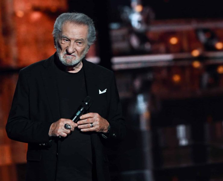 Eddy Mitchell enterré par une invitée de Laurence Boccolini : le plateau hilare