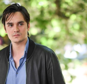 "Il est devenu incontrôlable", Alain-Fabien Delon, sa chérie aurait rompu à cause de ses "crises de colère"