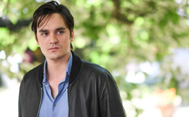 "Il est devenu incontrôlable", Alain-Fabien Delon, sa chérie aurait rompu à cause de ses "crises de colère"
