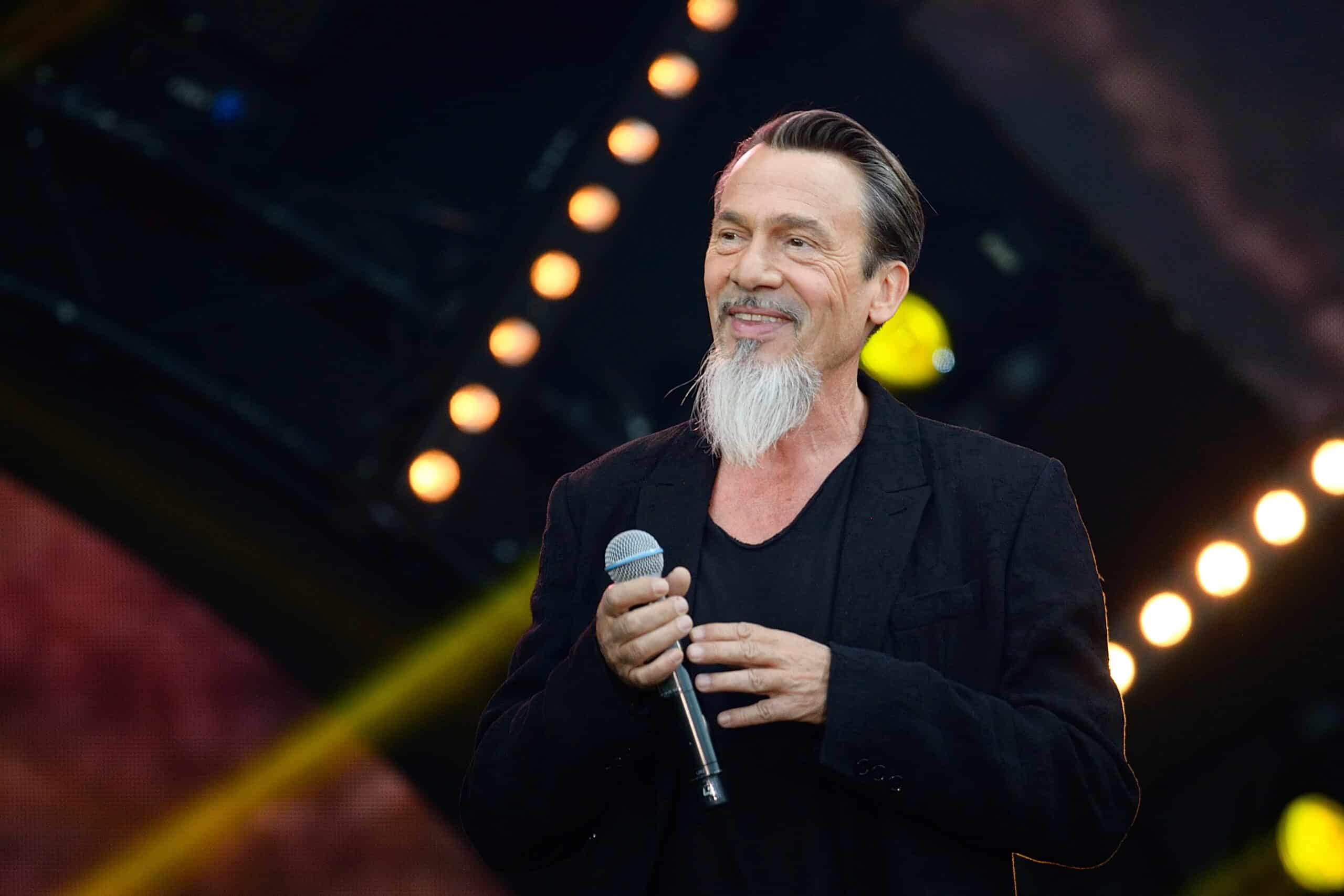 "Je n'imaginais pas que ça allait être repris partout" : Florent Pagny cash sur le choc médiatique après l'annonce de son cancer