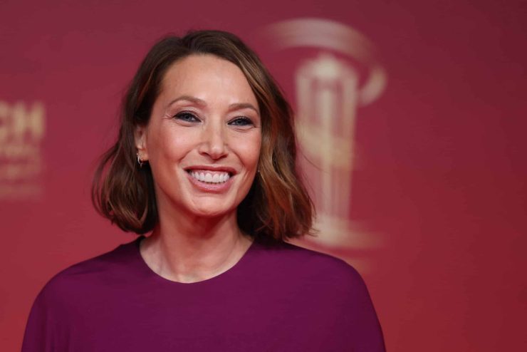 "Les Américains ne savaient même pas qui elle était" : Laura Smet pistonnée pour White Lotus ? Dominique Besnehard dément formellement