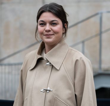 "C'était rigolo 5 minutes" : jeune mariée, Louane en a déjà marre