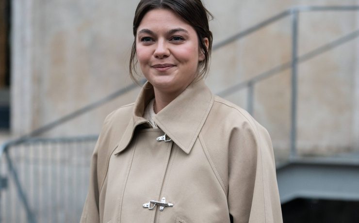 "C'était rigolo 5 minutes" : jeune mariée, Louane en a déjà marre