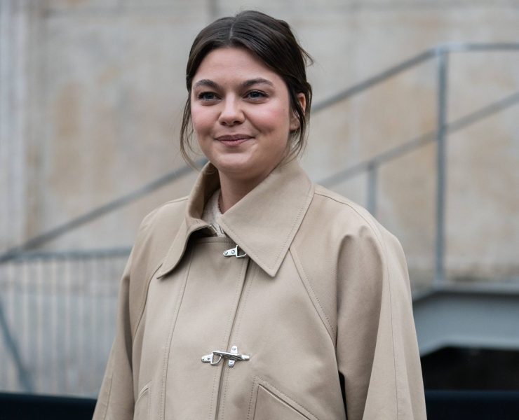 "C'était rigolo 5 minutes" : jeune mariée, Louane en a déjà marre