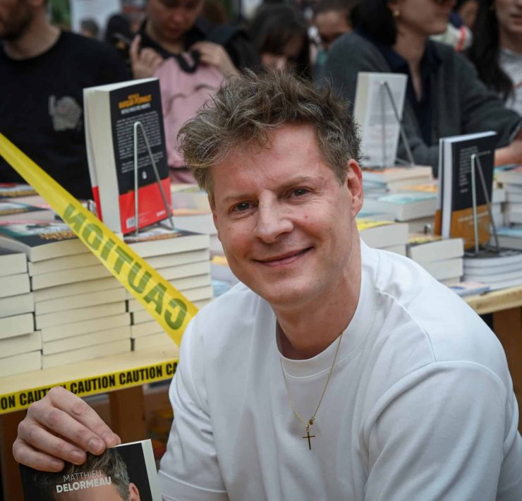 "Tu as tout fait pour l’avoir" : Matthieu Delormeau ose un parallèle entre cancer et addiction, des propos qui divisent