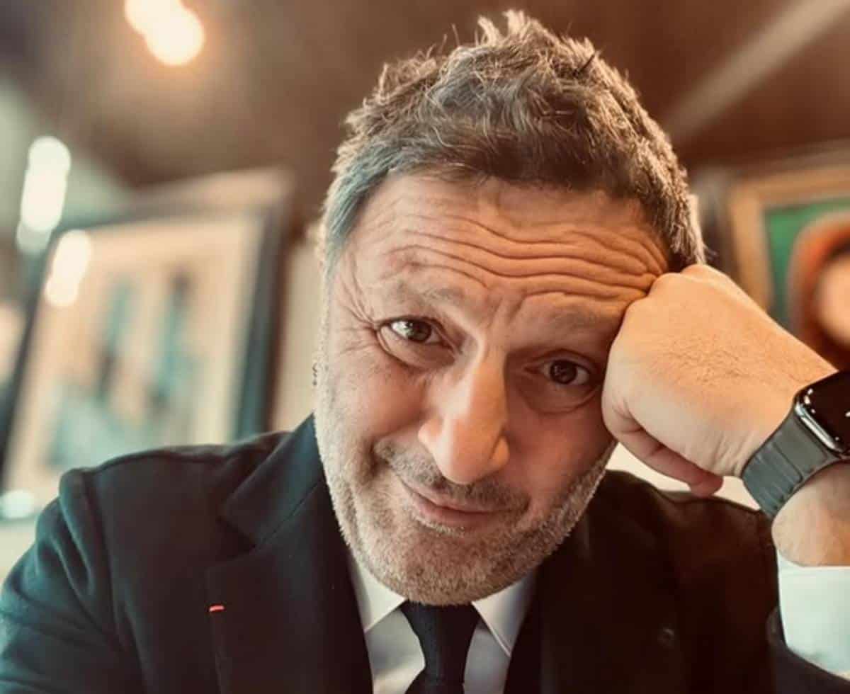 "Impensable sans eux" : Arthur apporte un soutien de poids à Olivier Nora dans la tourmente chez Grasset